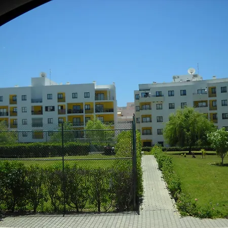 Nova 2a アルマカオ・デ・ペラ